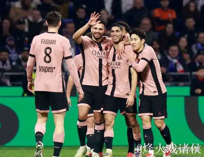 法甲-内维斯绝杀埃梅里破门 巴黎3-2里昂2分领跑 法甲-内维斯绝杀埃梅里破门 巴黎3-2里昂2分领跑