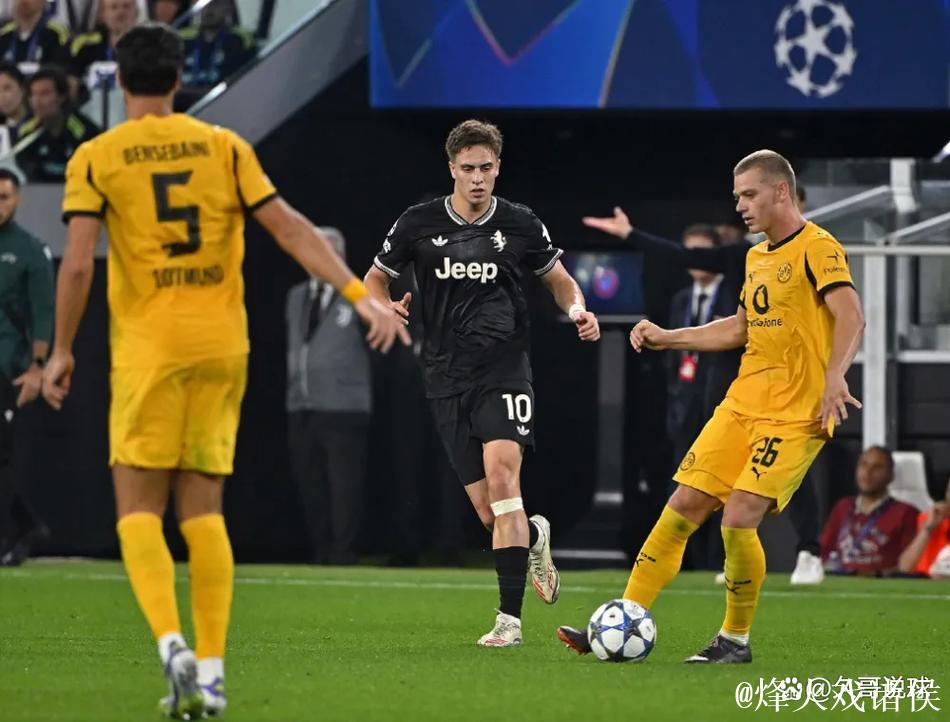 欧冠-弗拉霍维奇双响助攻凯利扳平 尤文主场4-4战平多特